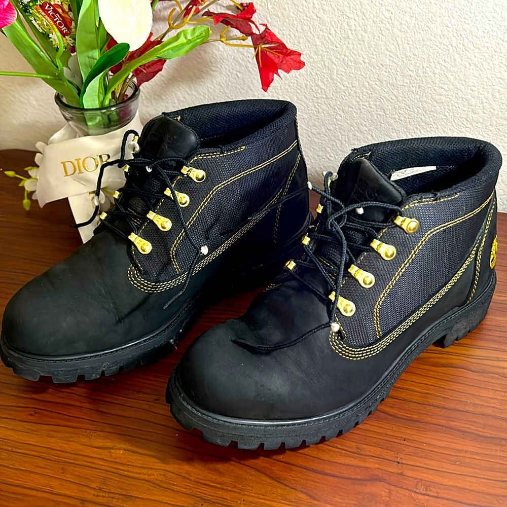 TIMBERLAND WATER PROOF LACE UP BOOTS